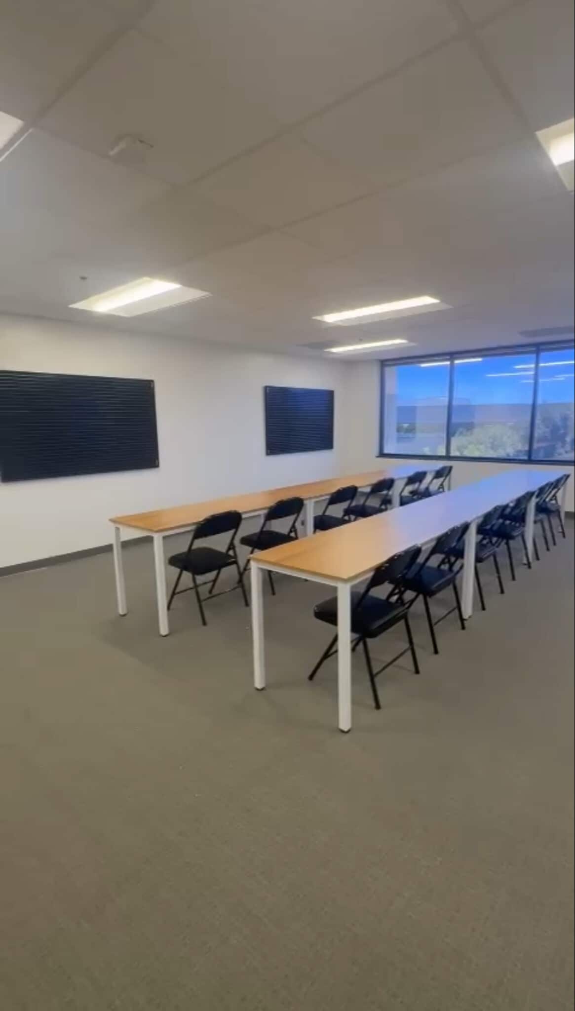 3230 E Imperial Hwy, Brea, CA à louer Photo intérieure– Image 1 sur 3