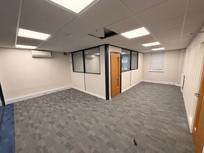 Foundry Ln, Horsham à louer Photo intérieure– Image 2 sur 3