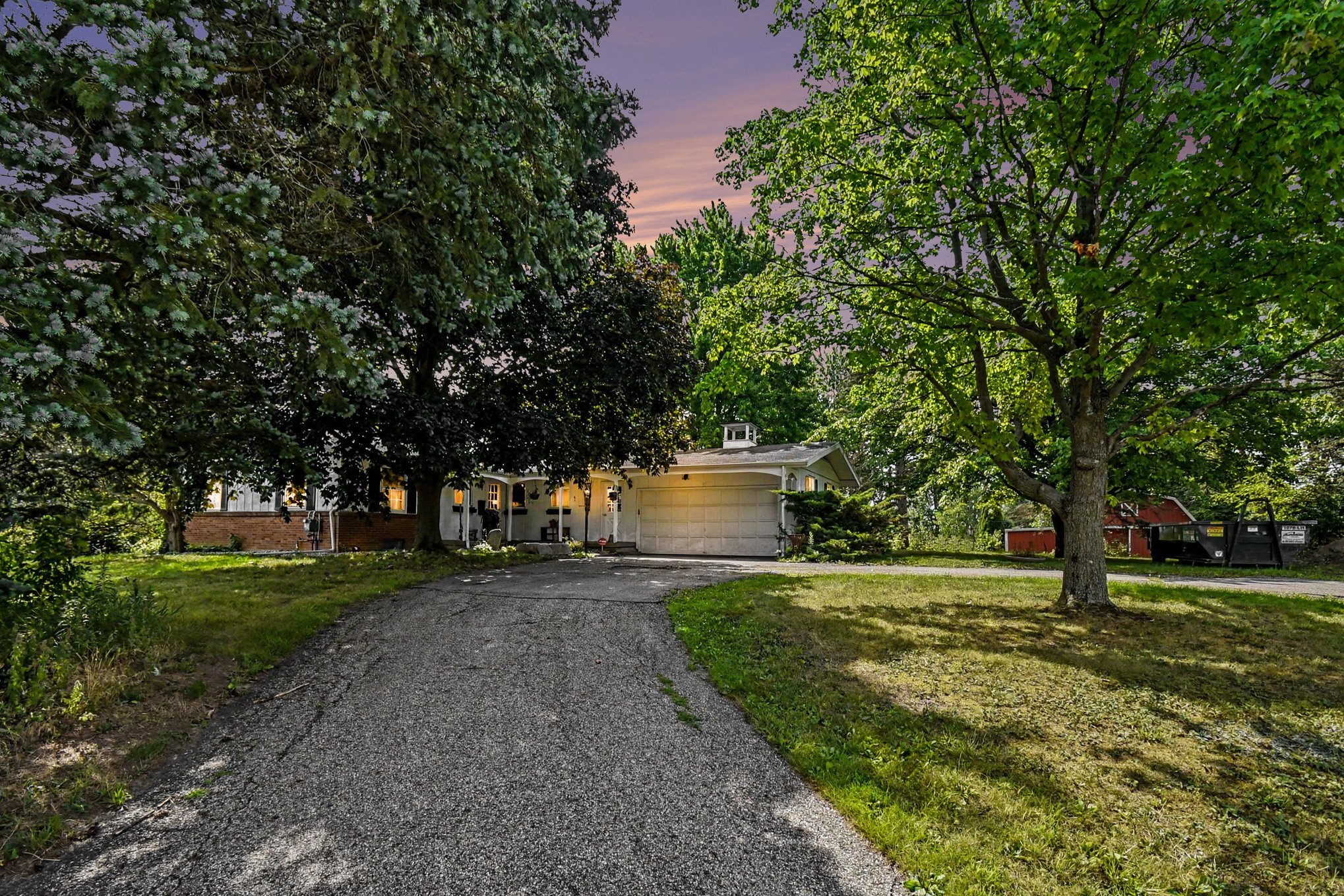 5124 60th St SE, Grand Rapids, MI à vendre Photo de l’immeuble– Image 1 sur 33