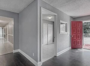 3722 Carroway St, Tampa, FL à louer Photo intérieure– Image 1 sur 5