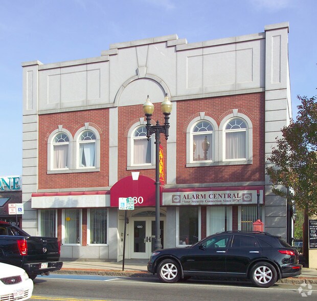 680 Hancock St, Quincy, MA à louer - Photo de l’immeuble – Image 3 sur 5