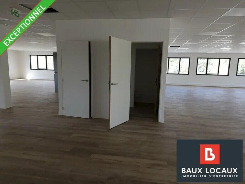 Bureau dans Éguilles à vendre - Photo de l’immeuble – Image 3 sur 11