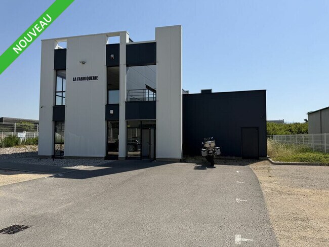 Plus de détails pour Bureau à vendre