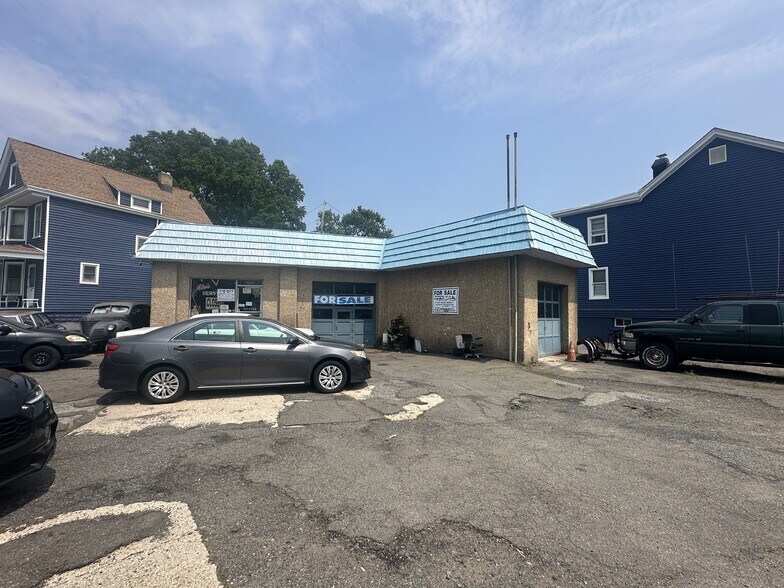 401 Irvington Ave, South Orange, NJ à vendre - Photo de l’immeuble – Image 1 sur 13