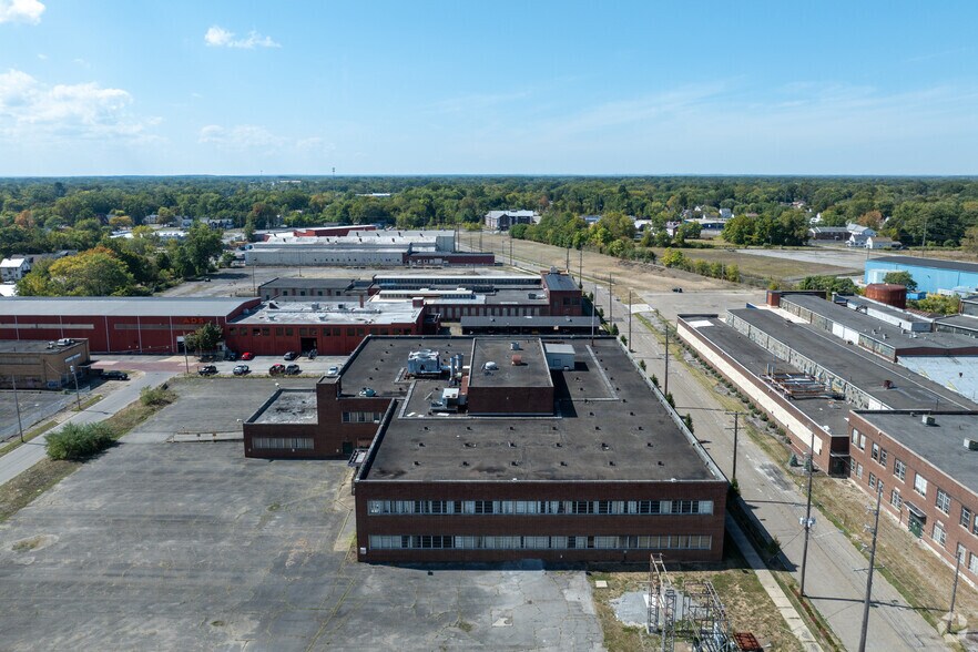 408-B Dana St, Warren, OH à vendre - Aérien – Image 2 sur 4