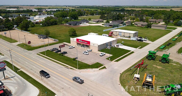 427 Q St, Aurora, NE à vendre - Photo de l’immeuble – Image 2 sur 3