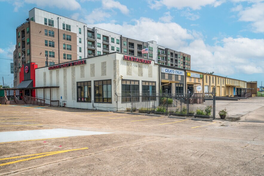 500 N Shepherd Dr, Houston, TX à vendre - Photo de l’immeuble – Image 3 sur 24