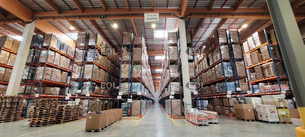 Industriel/Logistique dans Rives à louer - Photo de l’immeuble – Image 3 sur 9