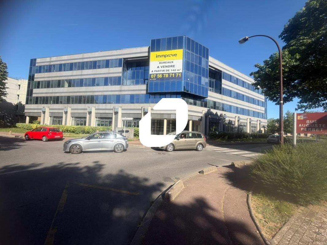 Bureau dans Créteil à vendre Photo de l’immeuble– Image 1 sur 7