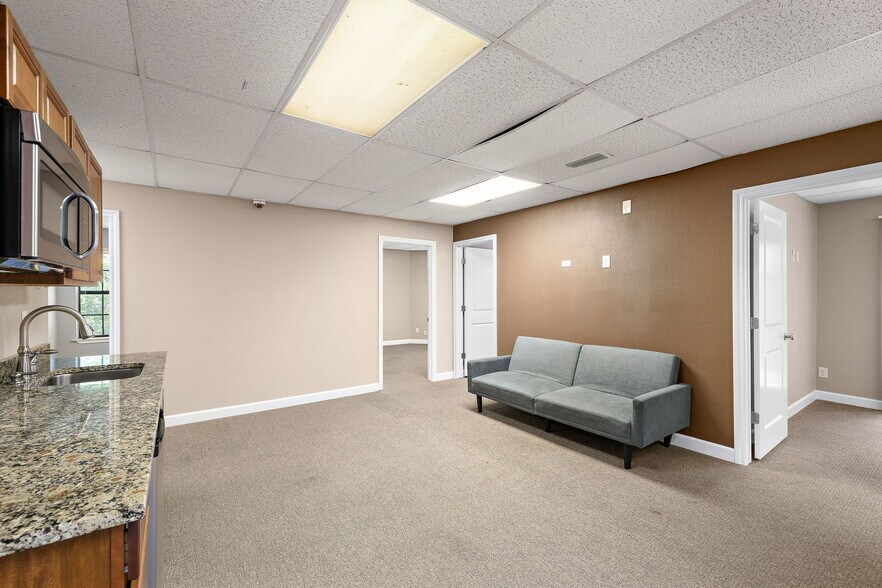 13740 Research Blvd, Austin, TX à vendre - Photo intérieure – Image 3 sur 16