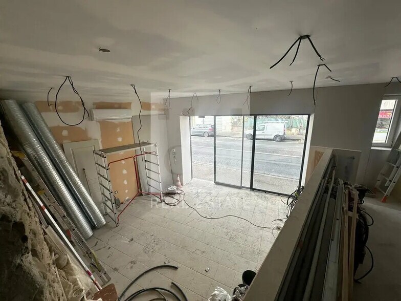 Local commercial dans Caluire-et-Cuire à louer - Photo de la construction – Image 3 sur 8