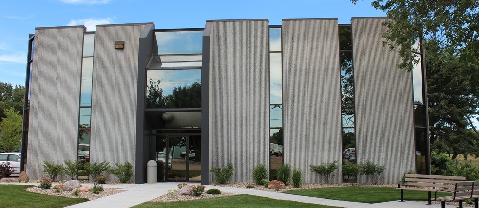3500 S Phillips Ave, Sioux Falls, SD à louer - Photo de l’immeuble – Image 1 sur 7