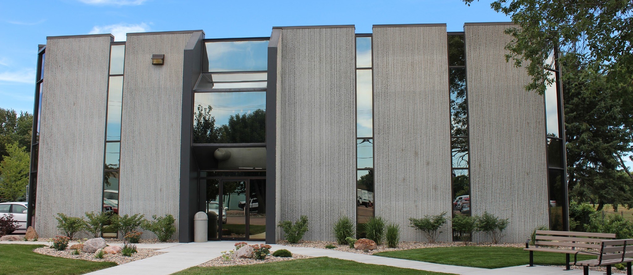 3500 S Phillips Ave, Sioux Falls, SD à louer Photo de l’immeuble– Image 1 sur 8