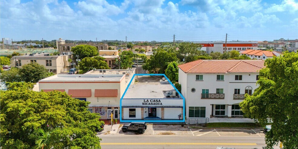 365 N Royal Poiciana Blvd, Miami Springs, FL à vendre - Photo de l’immeuble – Image 3 sur 17