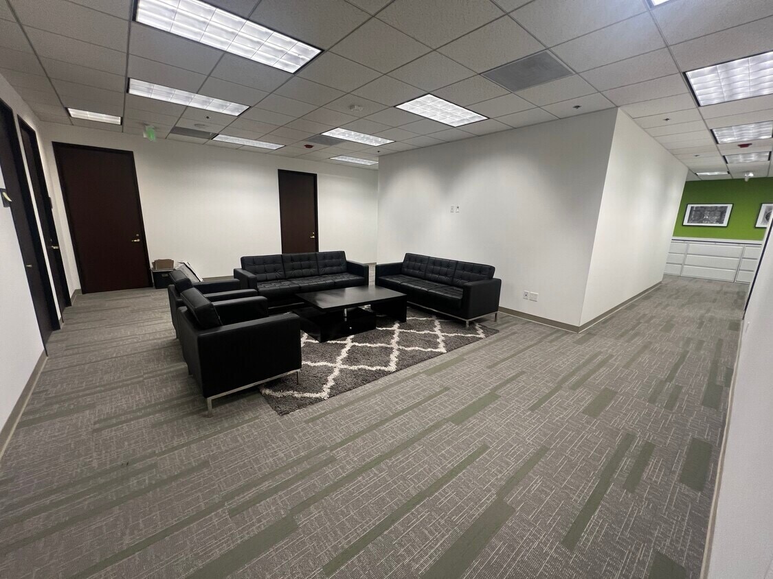 835 Wilshire Blvd, Los Angeles, CA à louer Photo intérieure– Image 1 sur 1