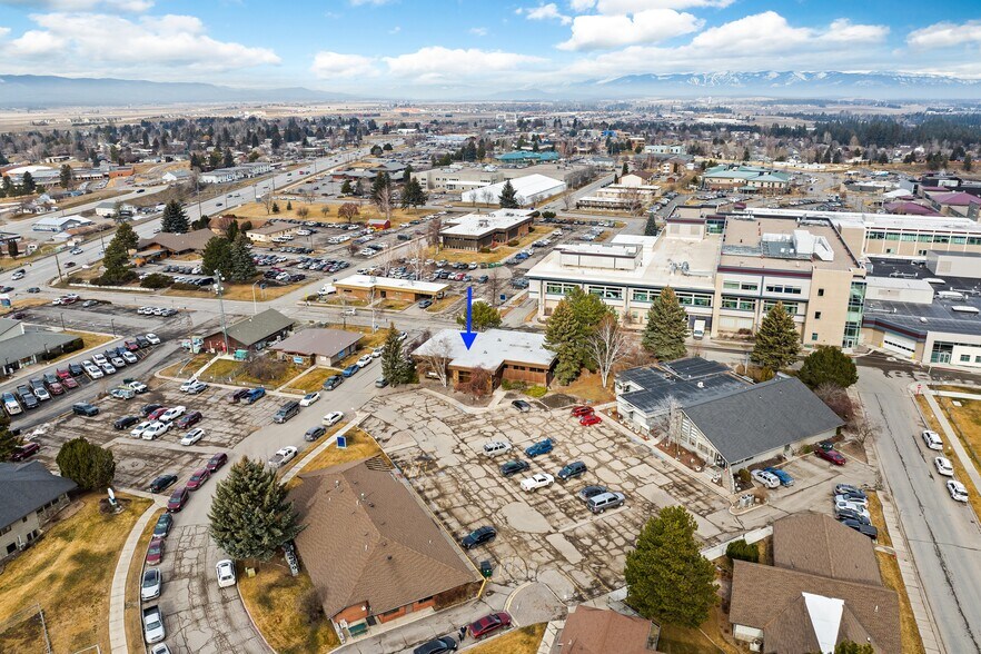 1297 Burns Way, Kalispell, MT à vendre - Photo de l’immeuble – Image 3 sur 35