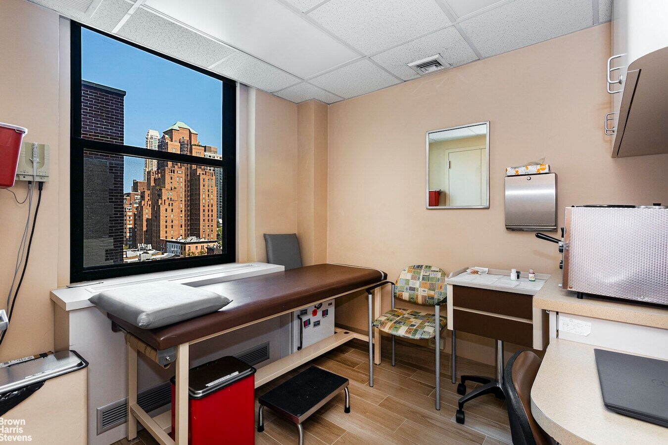 121 E 60th St, New York, NY 10022 - Lot 11D - - Photo intérieure - Image 2 of 6