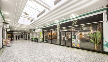 1-32 Quadrant Arcade, Romford à louer Photo intérieure– Image 2 sur 10