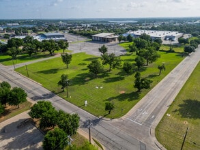 1215 Waters Edge Dr, Granbury, TX - Vue aérienne  vue de carte - Image1