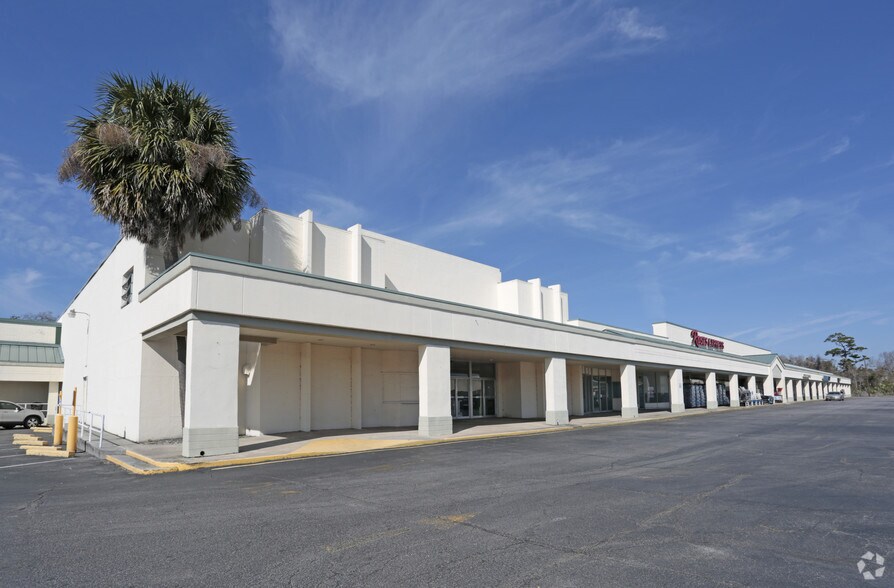1919-1945 Glynn Ave, Brunswick, GA à louer - Photo principale – Image 3 sur 19