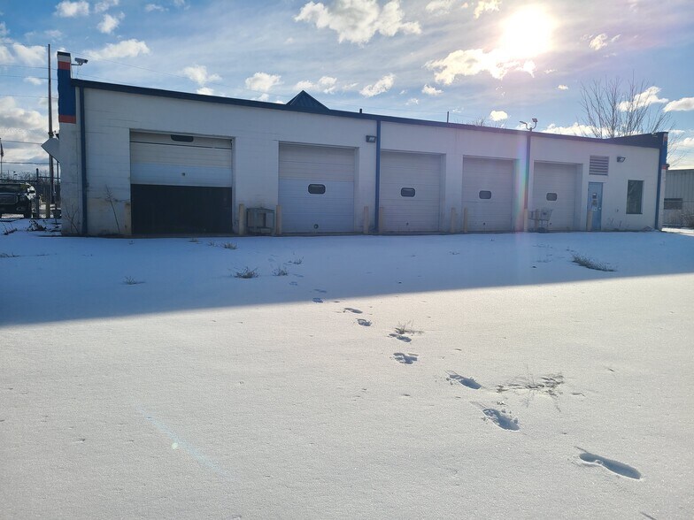 3521 Grape Rd, Mishawaka, IN à louer - Photo de l’immeuble – Image 3 sur 5