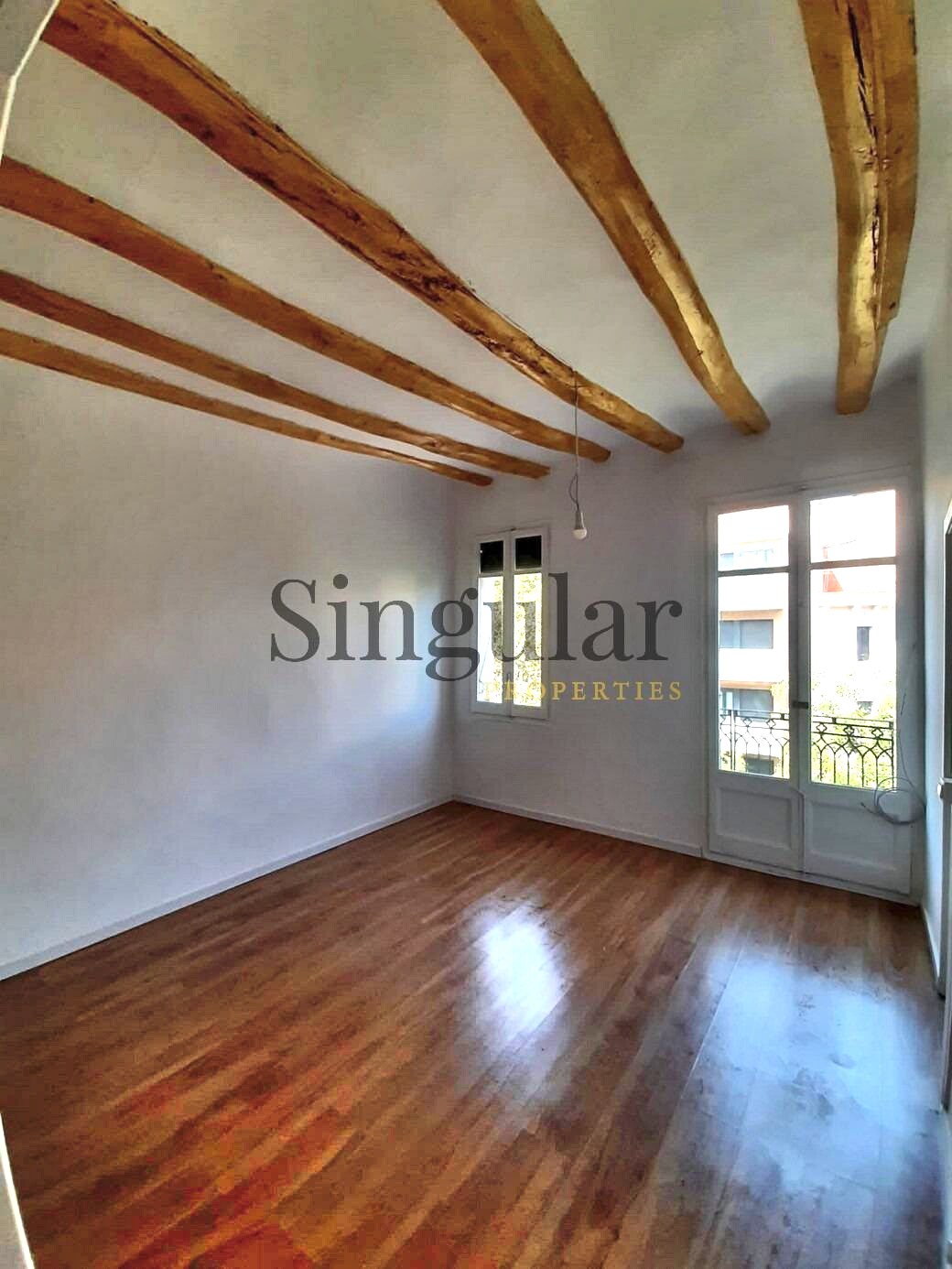 Immeuble residentiel dans Barcelone, Barcelona à vendre Photo principale– Image 1 sur 11