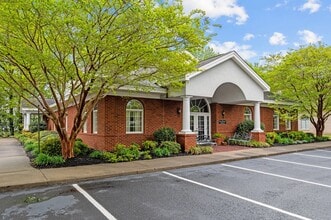 845 Johns Hopkins Dr, Greenville, NC à louer Photo intérieure– Image 2 sur 13