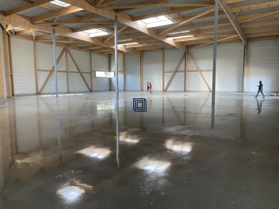 Industriel/Logistique dans Courtry à louer Photo de l’immeuble– Image 1 sur 5