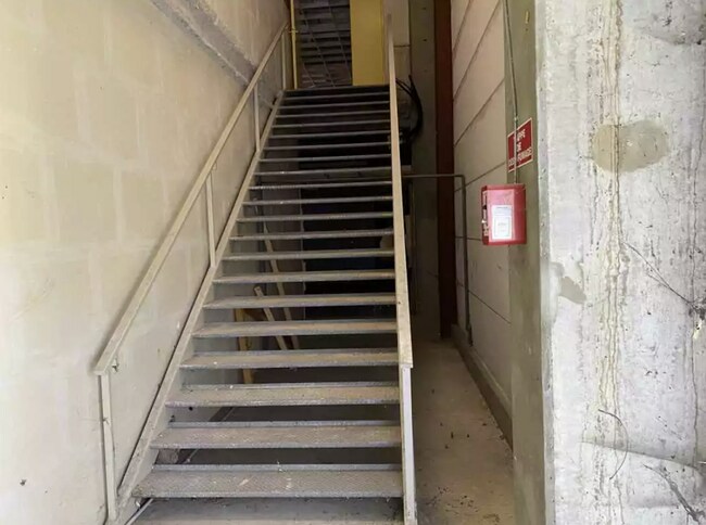 Plus de détails pour Local commercial à louer
