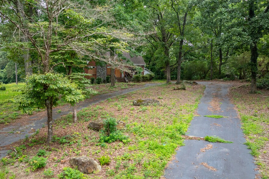 6127 Roosevelt Hwy, Union City, GA à vendre - Photo de l’immeuble – Image 2 sur 14