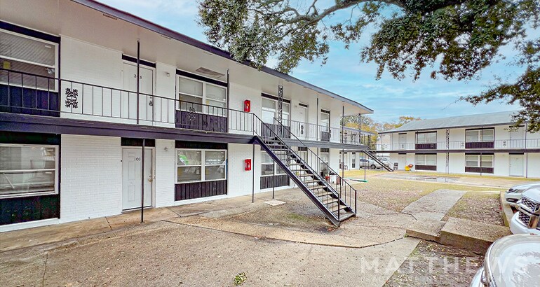 736 Courthouse Rd, Gulfport, MS à vendre - Photo de l’immeuble – Image 2 sur 3