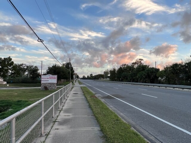 1725 S Nova Rd, Daytona Beach, FL à vendre - Photo de l’immeuble – Image 3 sur 4