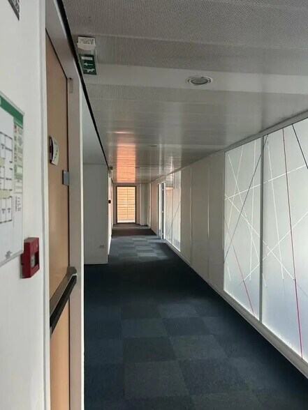 Bureau dans Lyon à louer - Photo de l’immeuble – Image 1 sur 5