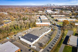 Plus de détails pour 4210-4300 Revolution Park Dr, Charlotte, NC - Industriel/Logistique à louer