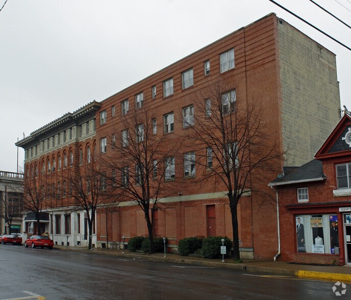 401 Market St, Sunbury, PA à louer - Photo de l’immeuble – Image 2 sur 3