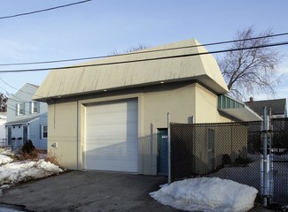 Plus de détails pour 9 Drowne St, Cranston, RI - Industriel/Logistique à vendre