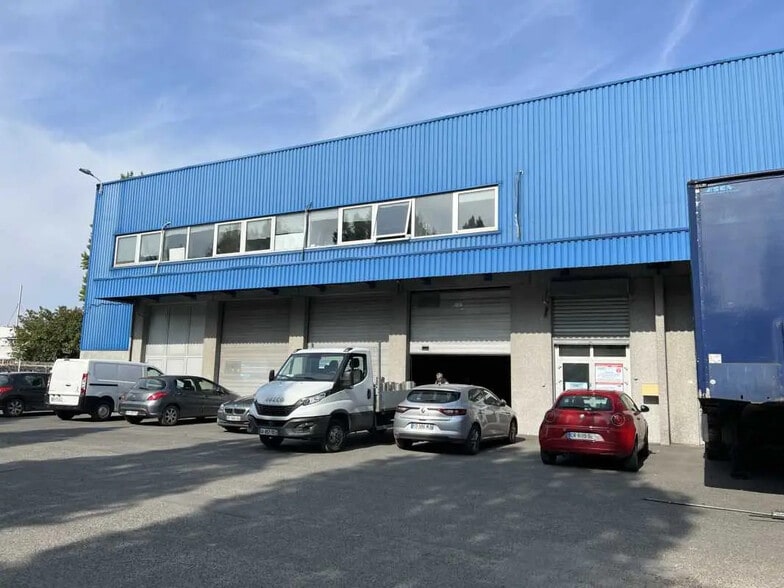 116 Avenue Aristide Briand, Le Blanc-Mesnil à louer - Photo de l’immeuble – Image 3 sur 13