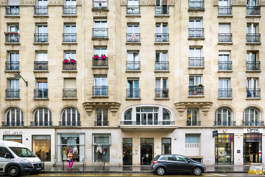 76 Rue Beaubourg, Paris à louer - Photo de l’immeuble – Image 2 sur 4