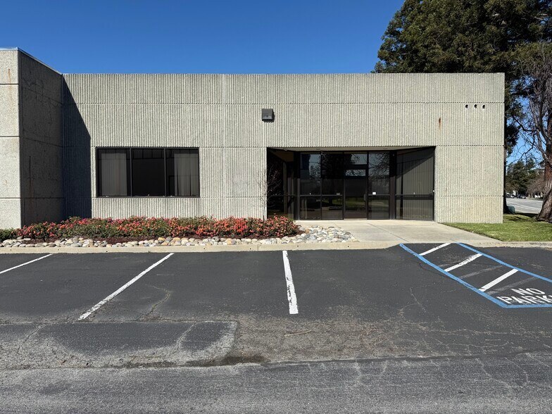 4171 Business Center Dr, Fremont, CA à vendre - Photo de l’immeuble – Image 3 sur 7