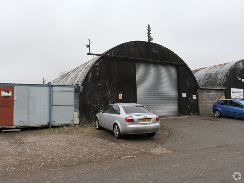 Boughton Industrial Est, Boughton à vendre - Photo de l’immeuble – Image 1 sur 2