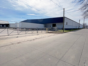 1200 N Logan St, Lincoln, IL à louer Photo intérieure– Image 1 sur 5