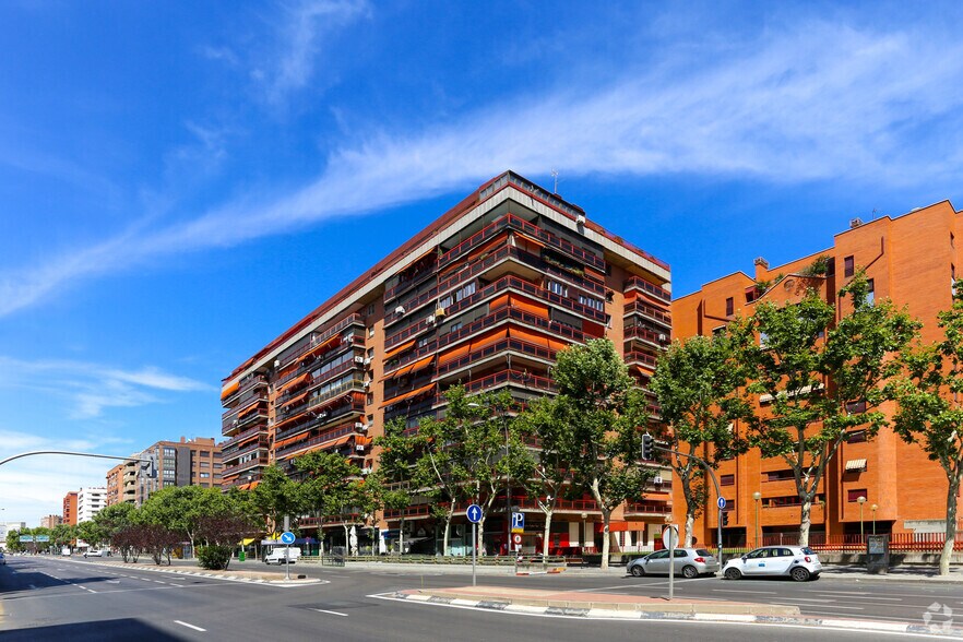 Local commercial dans Madrid, Madrid à louer - Photo principale – Image 1 sur 2