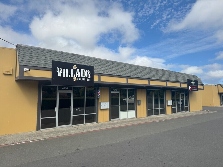 4232 Petaluma Blvd N, Petaluma, CA à louer - Photo de l’immeuble – Image 1 sur 1