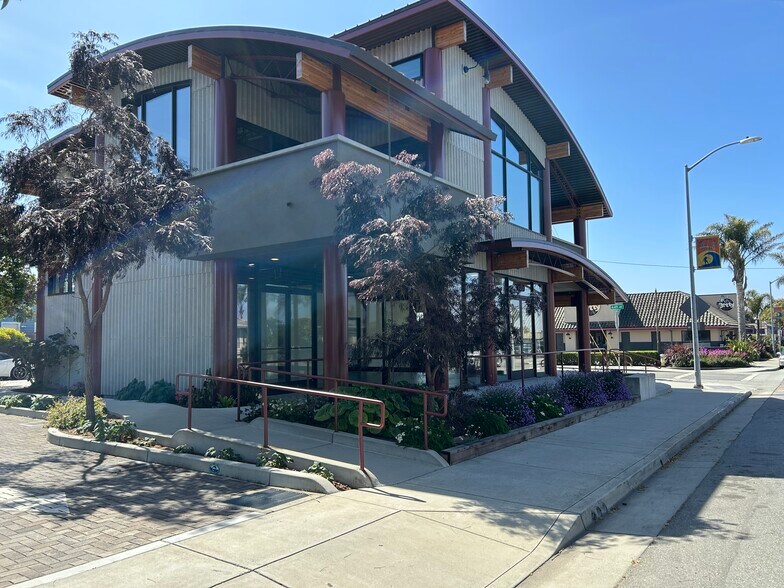 1030 41st Ave, Santa Cruz, CA à louer - Photo de l’immeuble – Image 1 sur 2