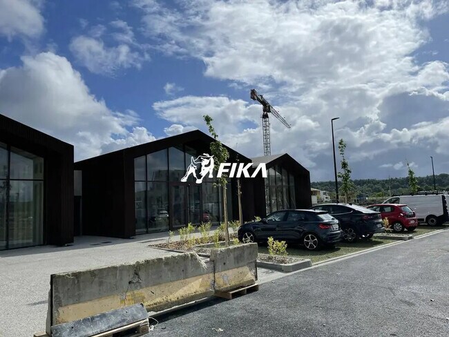 Plus de détails pour 226 Rue Des Pyrenees, Muret - Local commercial à vendre