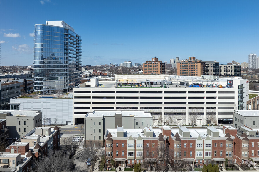 1457 N Halsted St, Chicago, IL à louer - Photo de l’immeuble – Image 2 sur 33