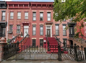 Plus de détails pour 1002 Putnam Ave, Brooklyn, NY - Logement à vendre