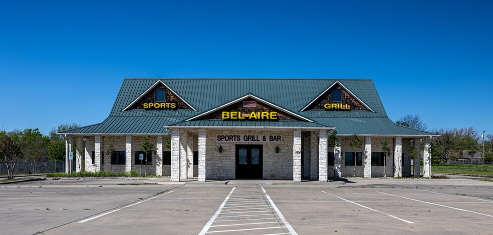 5200 Interstate 30 E, Greenville, TX à louer - Photo de l’immeuble – Image 1 sur 11