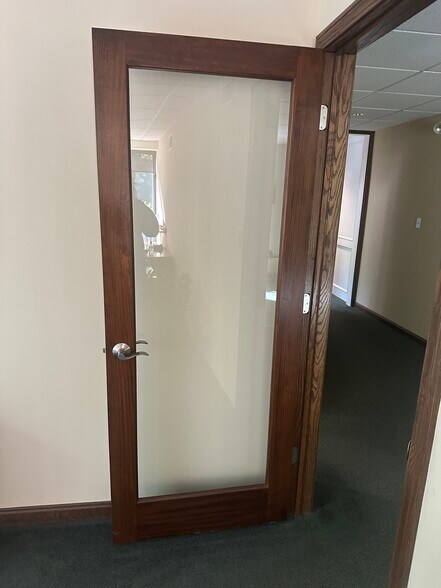 708 McKnight Park Dr, Pittsburgh, PA à vendre - Photo de l’immeuble – Image 3 sur 21