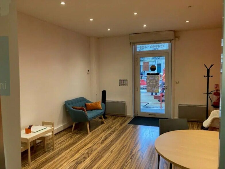 Bureau dans Tours à louer - Photo de l’immeuble – Image 2 sur 6